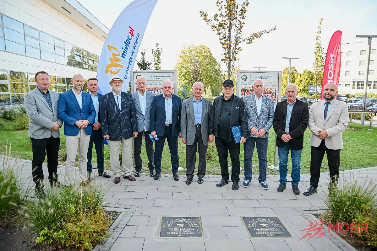 W Skwerze Gwiazd Mieleckiego Sportu odsłonięto tablice mistrzów Polski z lat 1973 i 1976