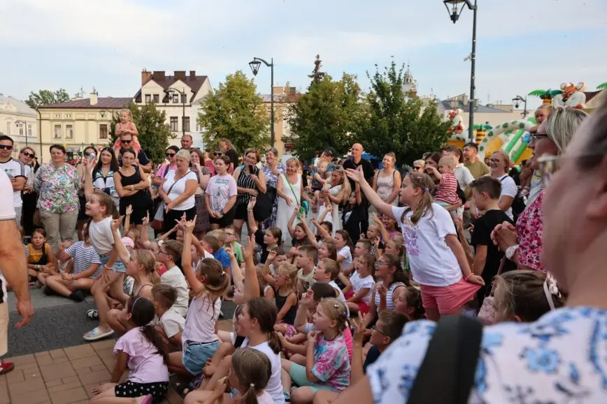 Ostatnie wydarzenia na Rynku w Mielcu - SztukaRynki i Piknik Country