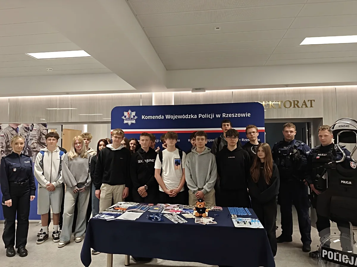 Uczniowie Zespołu Szkół Ekonomicznych w Mielcu uczestniczyli w „Defence and Security Forum” w Rzeszowie